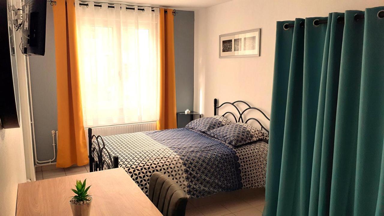 Charmant Studio En Plein Centre Avec Parking سانت-أومير المظهر الخارجي الصورة